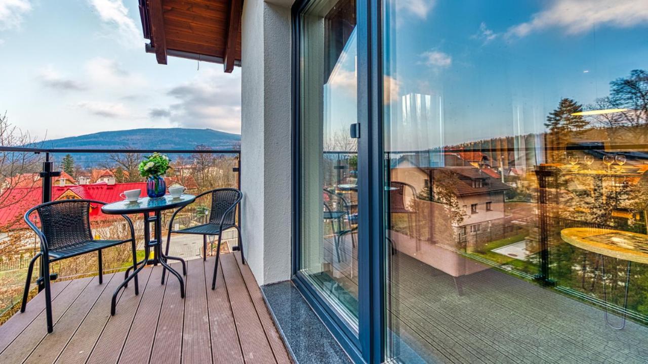 Apartamenty Vip Centrum - Wczasowa 17 By Royal Aparts Świeradów-Zdrój Εξωτερικό φωτογραφία